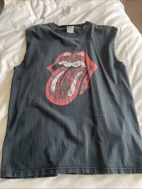 Vintage T-Shirt with Rolling Stone’s Logo. **See Description **